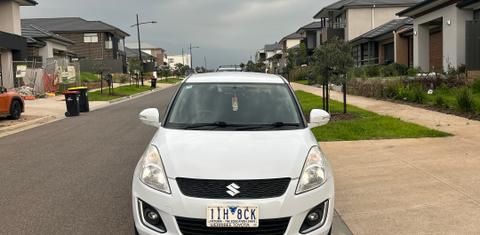 Suzuki SWIFT 2015