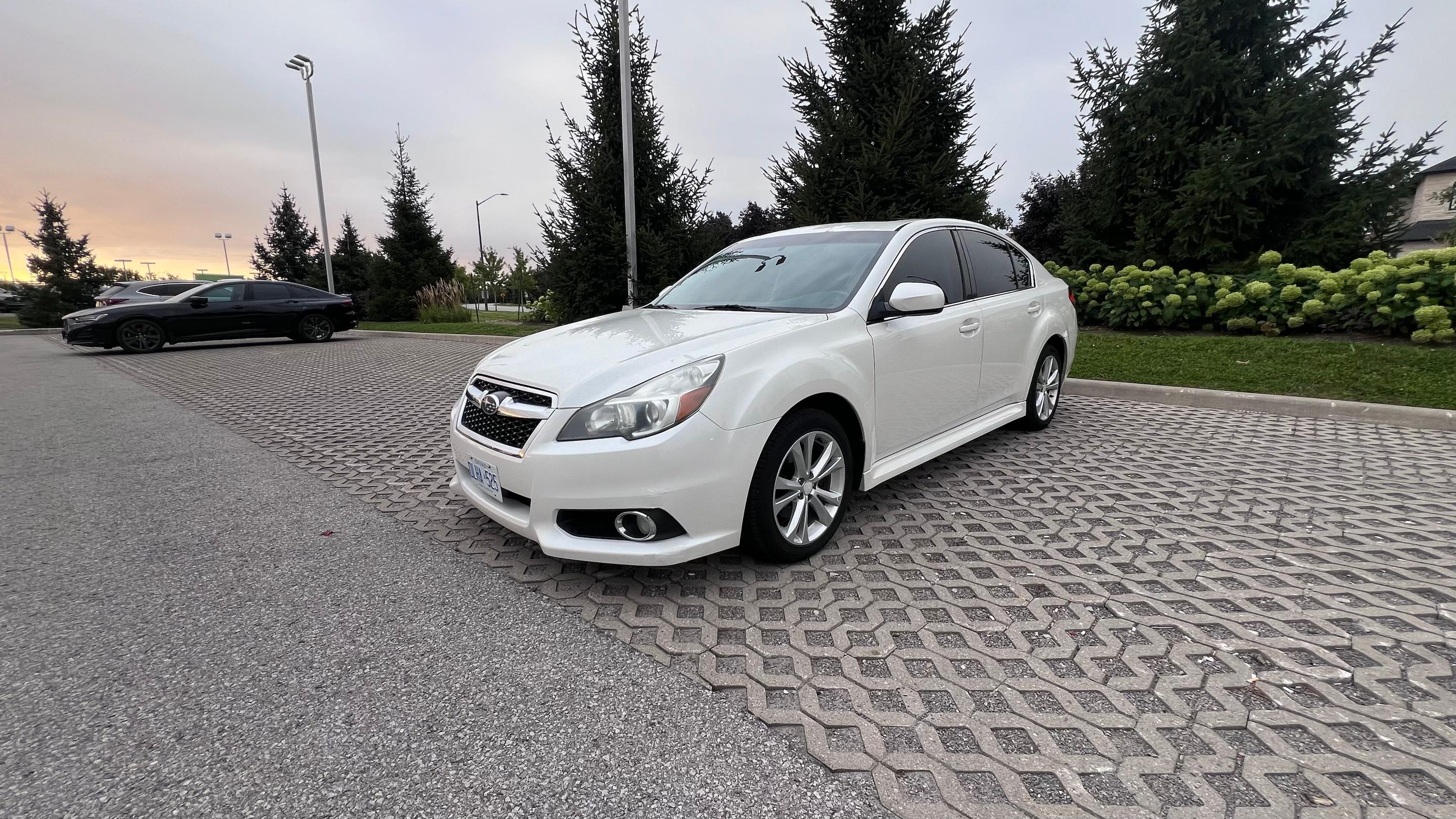 Subaru Legacy 2014 in Mississauga, ON