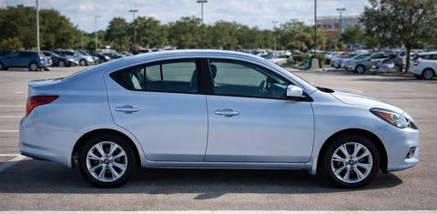 Nissan Versa 2015