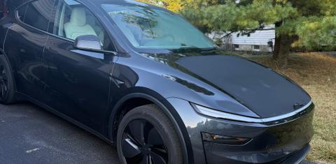 Tesla Model Y 2026