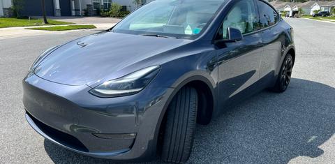 Tesla Model Y 2023
