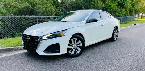 Nissan Altima 2025