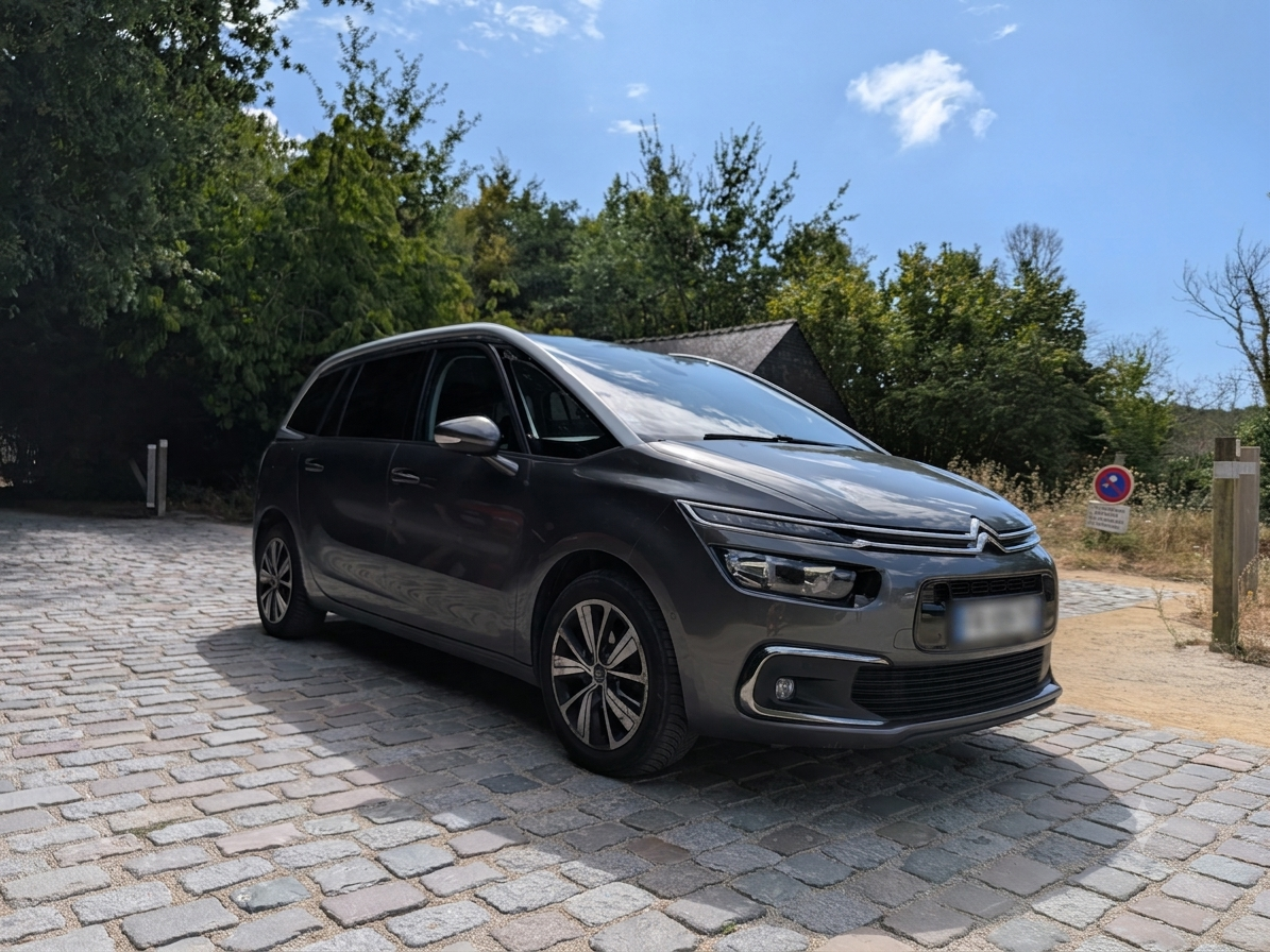 Citroen GRAND C4 SPACETOURER 2018 in Brest