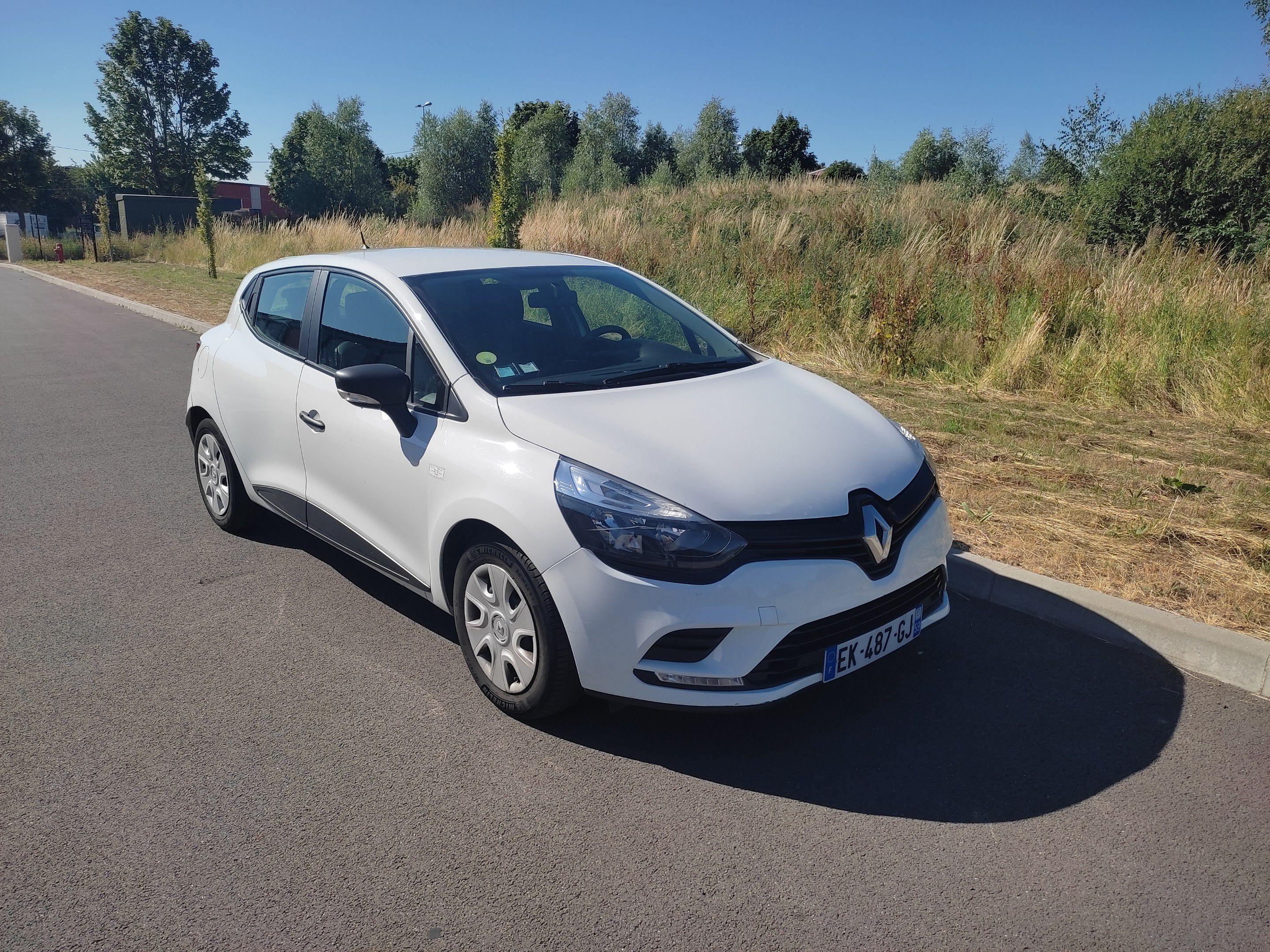 Renault CLIO IV 2017 à Roubaix