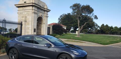 Tesla Model 3 2019