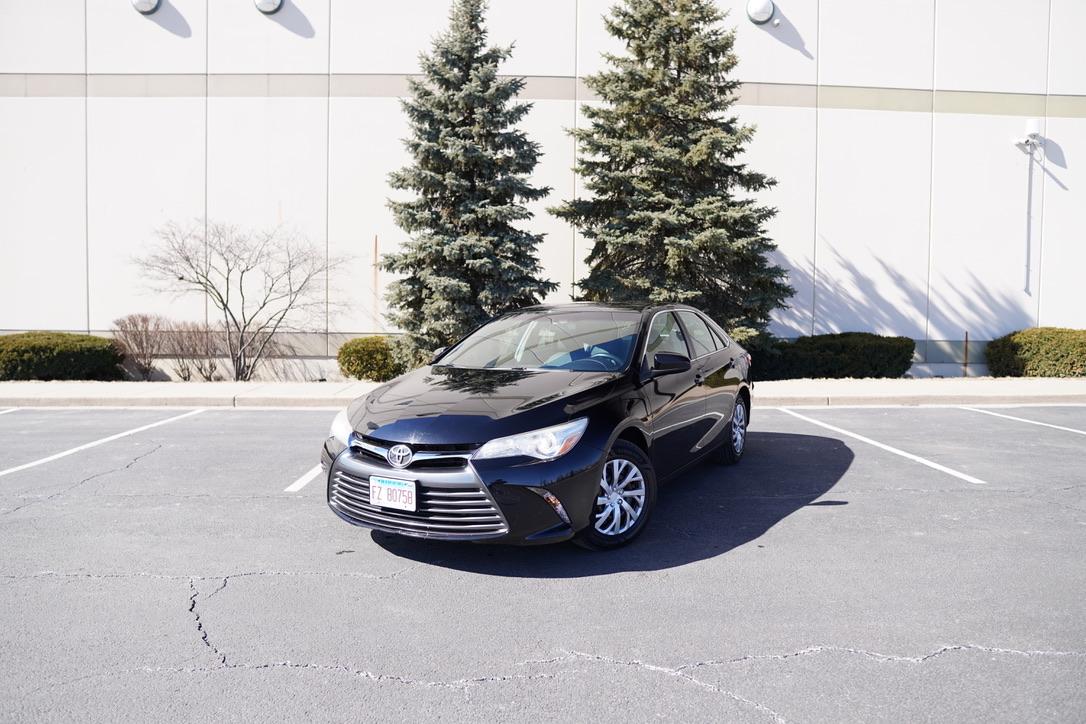Toyota Camry 2017 in Schaumburg, IL
