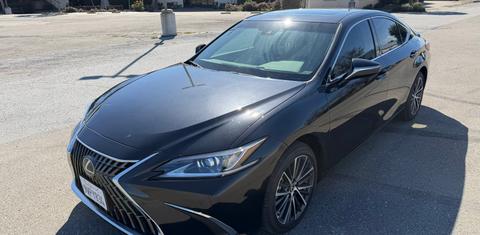 Lexus ES 2025