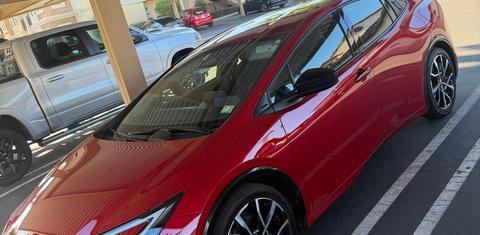 Toyota Prius Plug-In Hybrid 2025