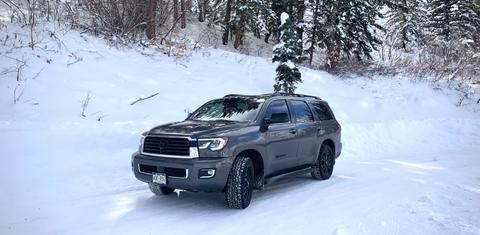 Toyota Sequoia 2022