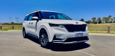 Kia CARNIVAL 2021