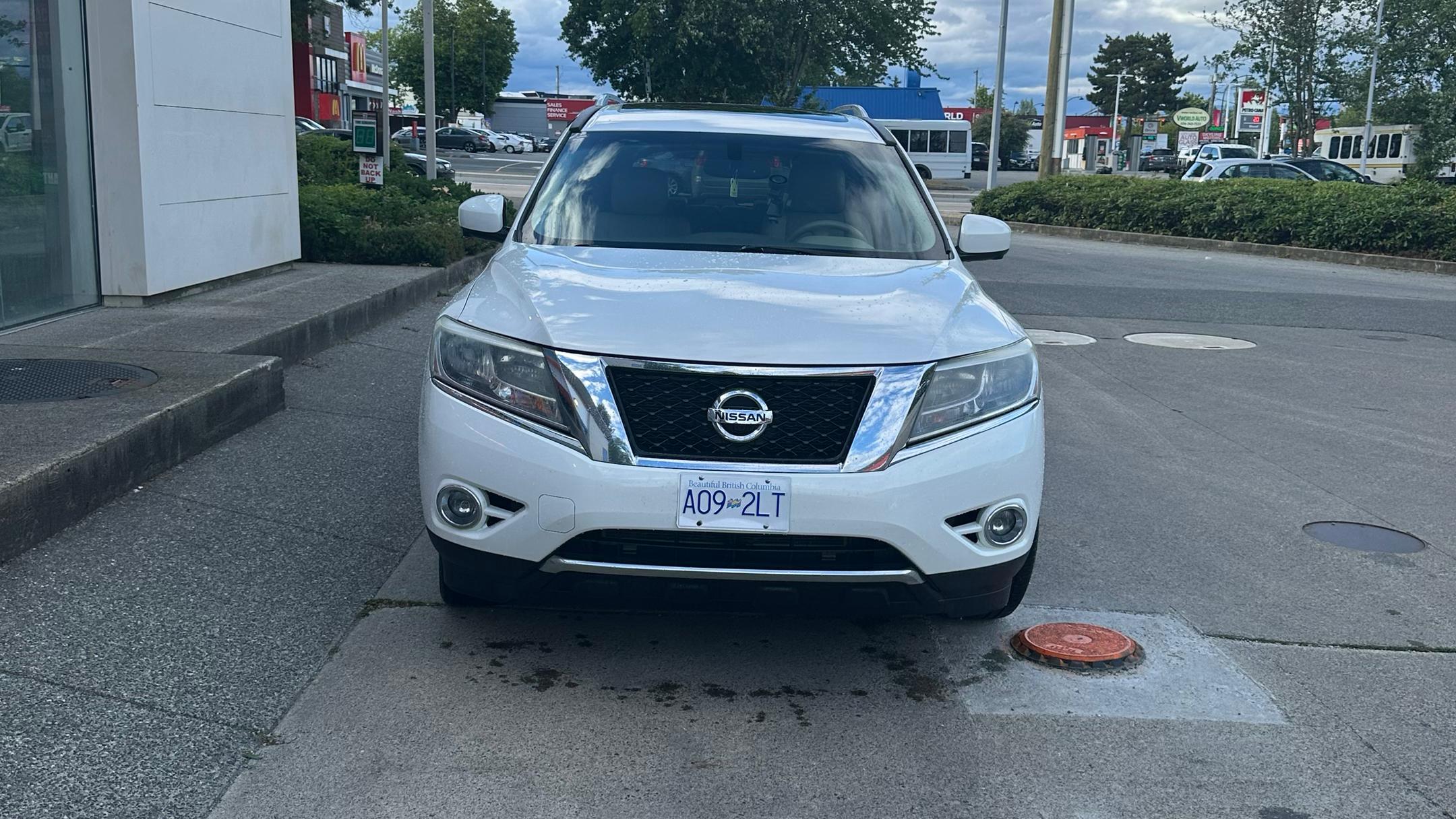Nissan Pathfinder 2014 à Surrey, BC
