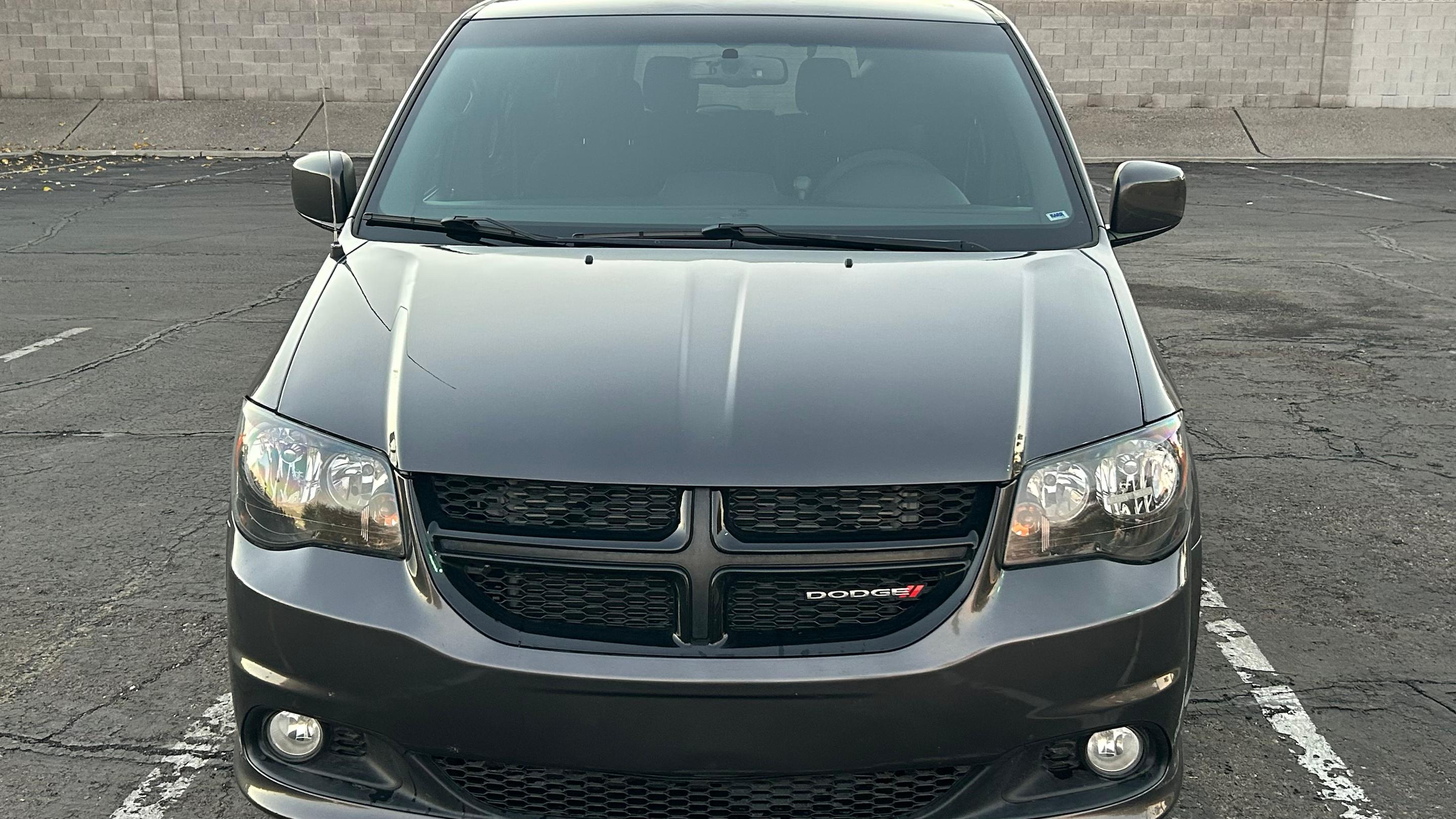 Dodge Grand Caravan 2016 in 