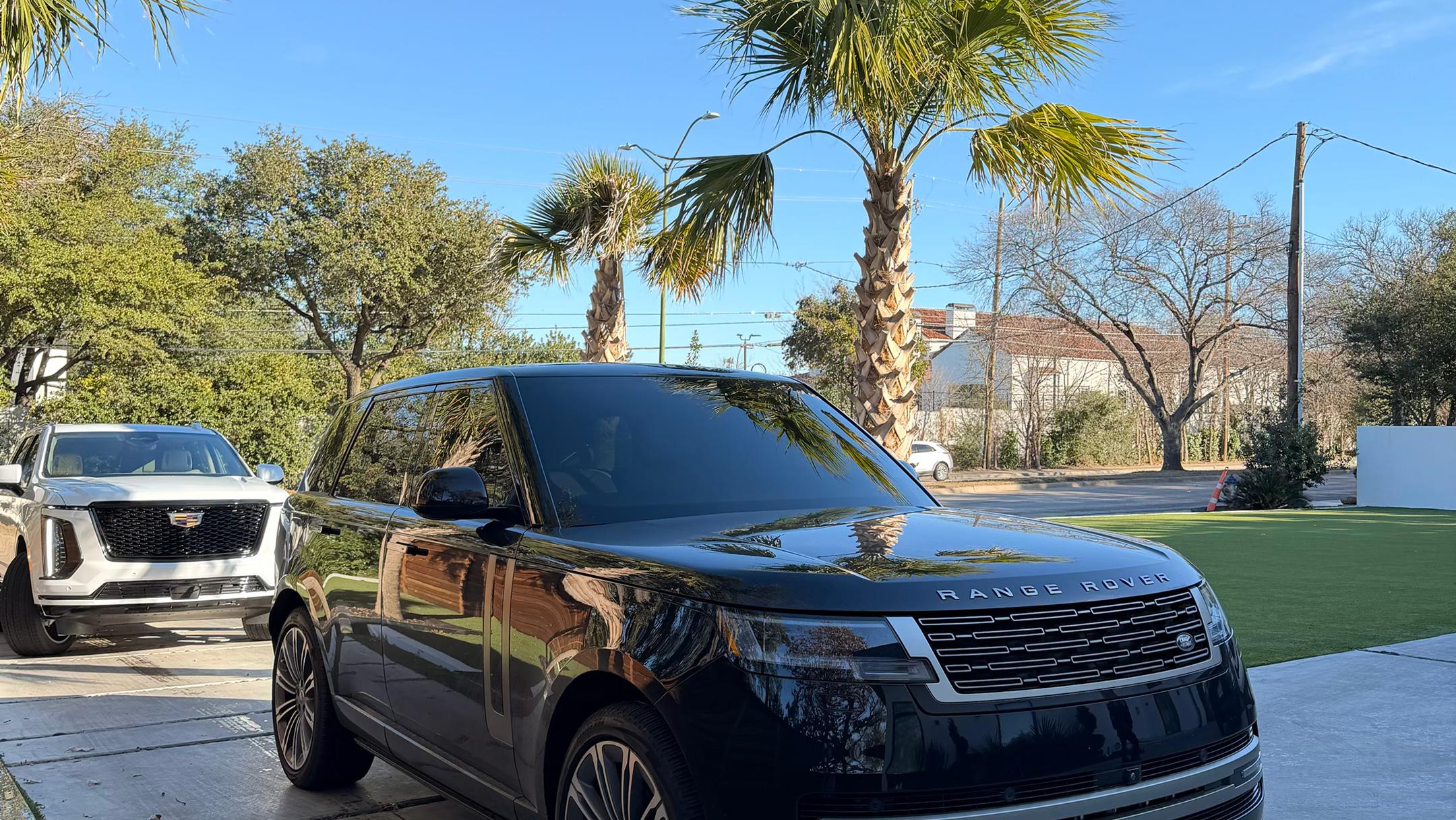Land Rover Range Rover 2024 in 