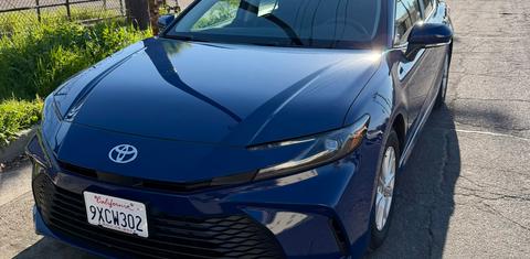 Toyota Camry Hybrid 2026