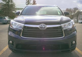 Toyota Highlander car