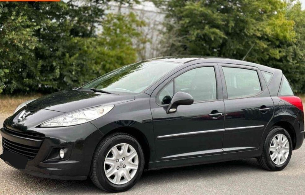 Peugeot 207 2013 à Biarritz