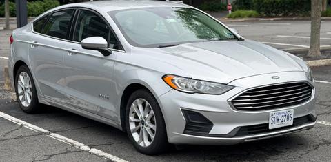 Ford Fusion Hybrid 2019