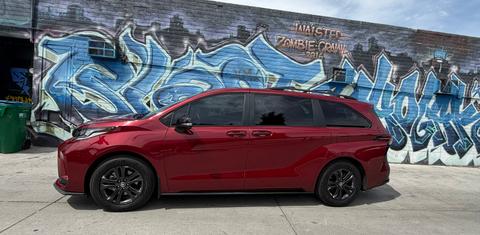 Toyota Sienna 2025