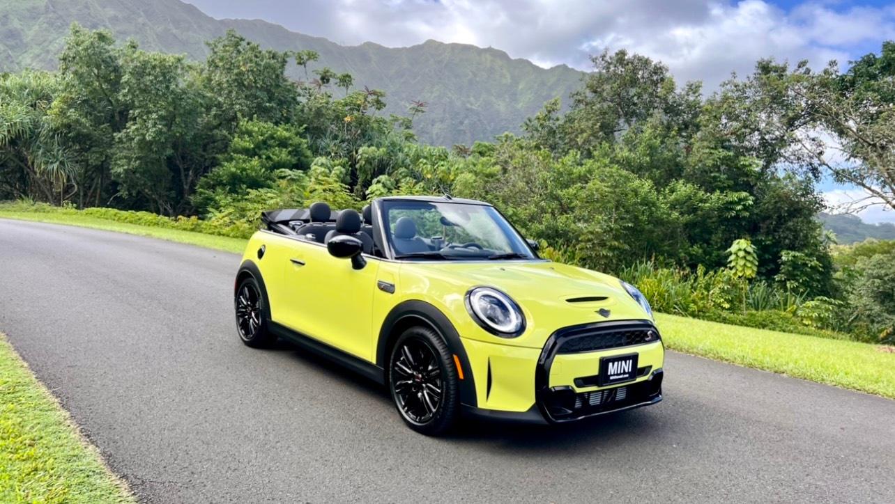 MINI Convertible 2023 in Honolulu, HI