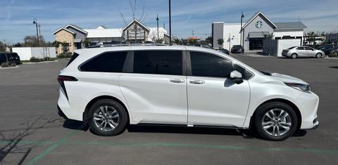 Toyota Sienna 2025