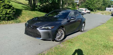 Lexus IS 2022