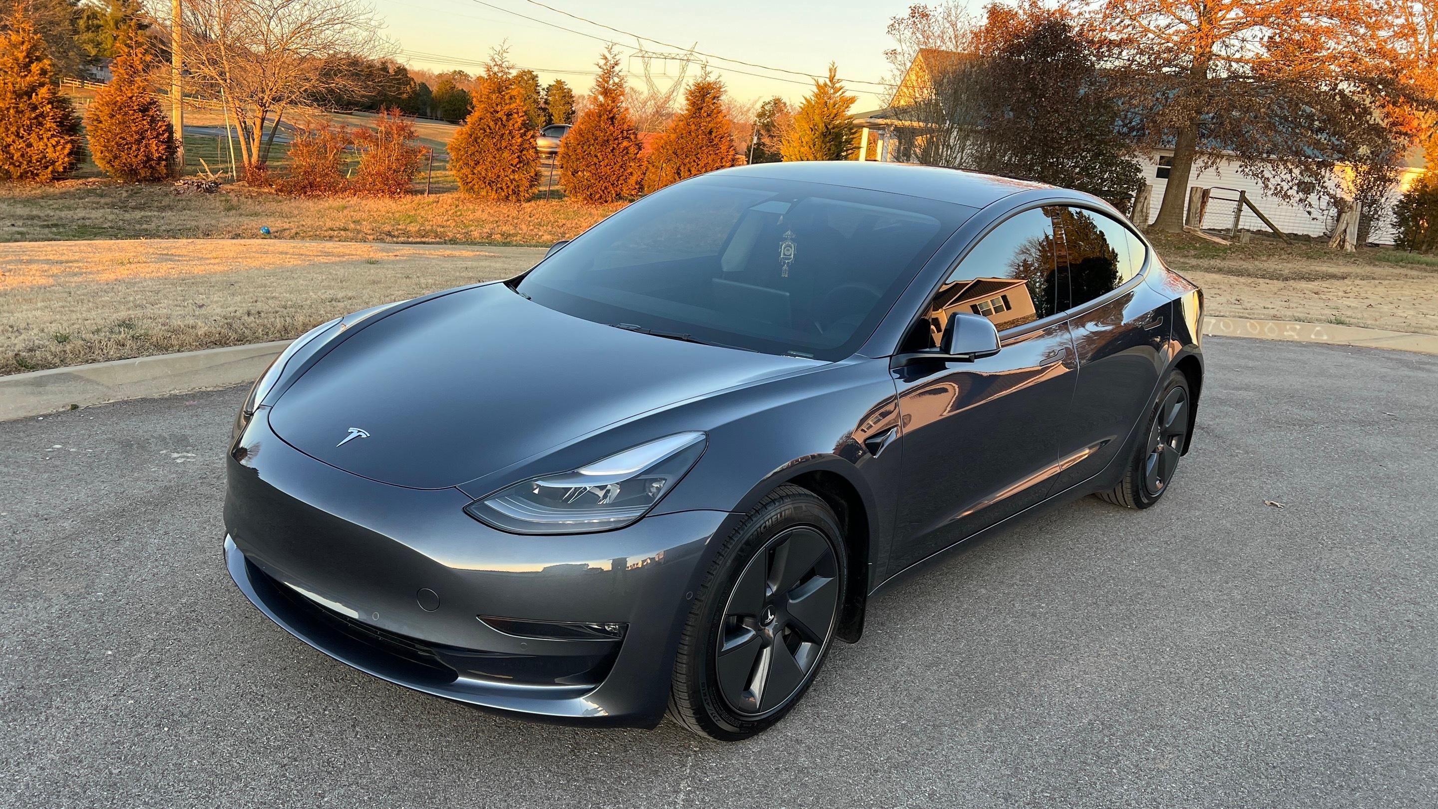 Tesla Model 3 2019 rental in Louisville, TN by Brad | Turo