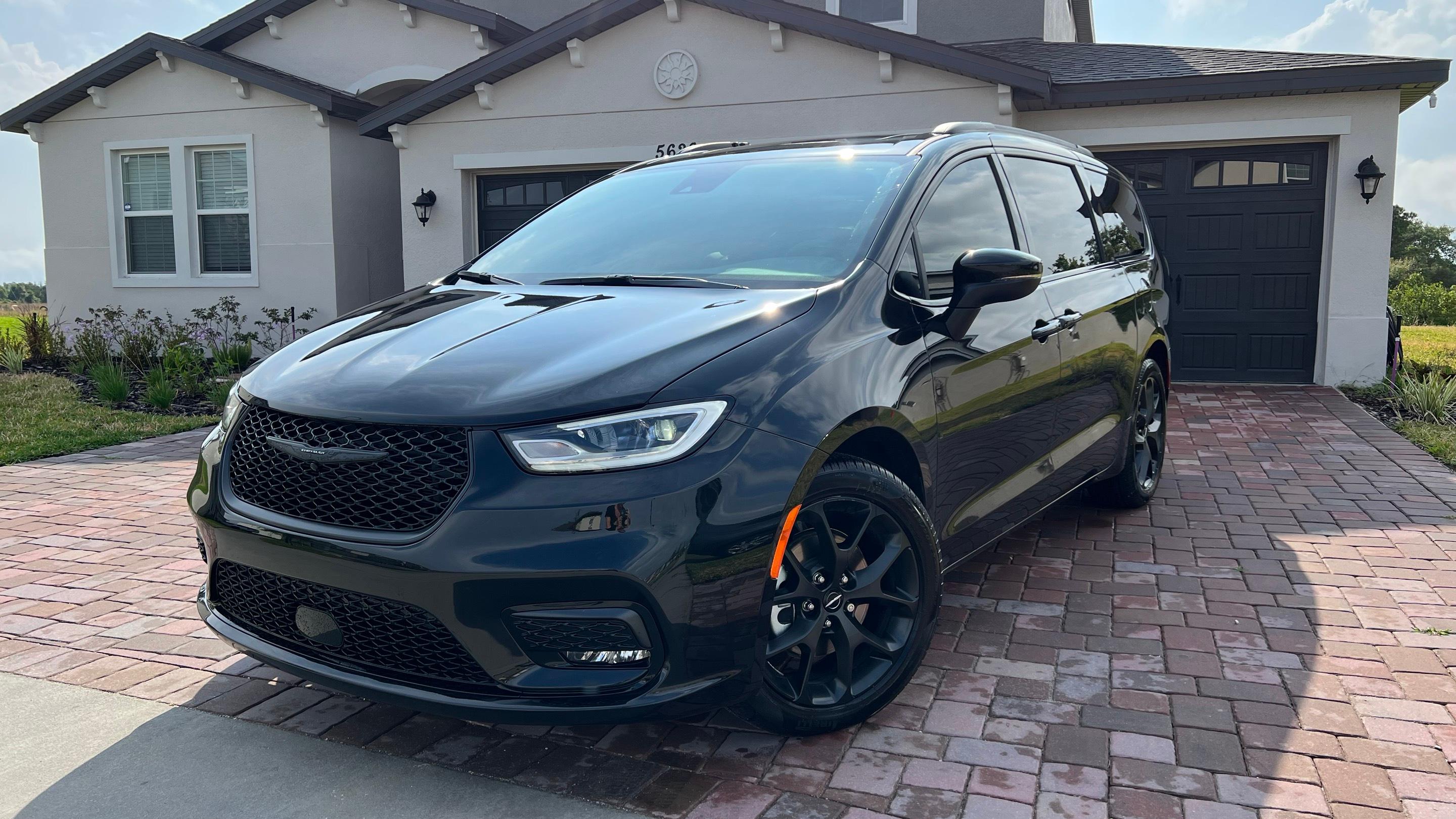 Chrysler Pacifica 2023 in 