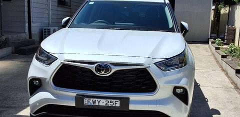 Toyota KLUGER 2025