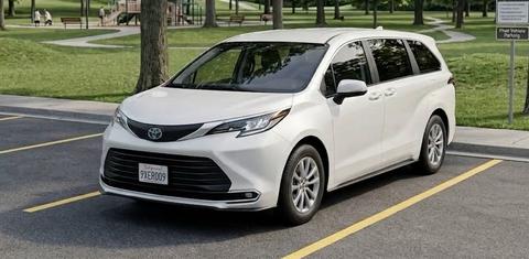Toyota Sienna 2026