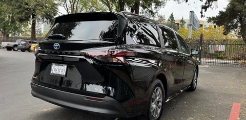 Toyota Sienna 2025