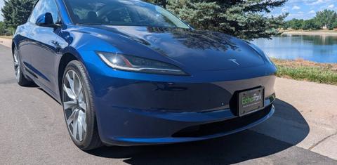Tesla Model 3 2024