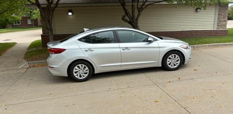 Hyundai Elantra 2017