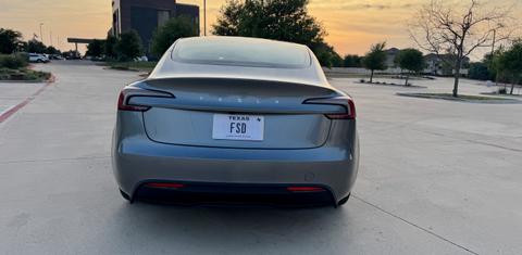 Tesla Model 3 2024