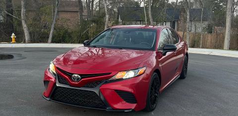 Toyota Camry 2019