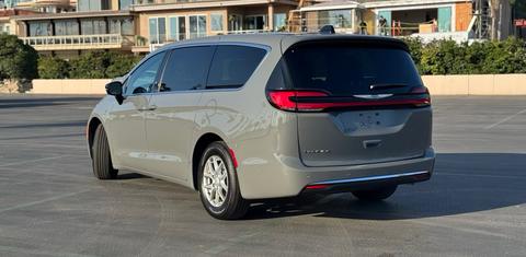 Chrysler Pacifica 2025
