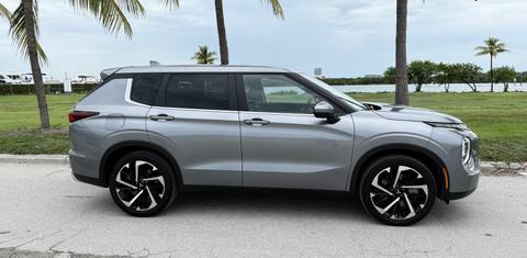 Mitsubishi Outlander 2024