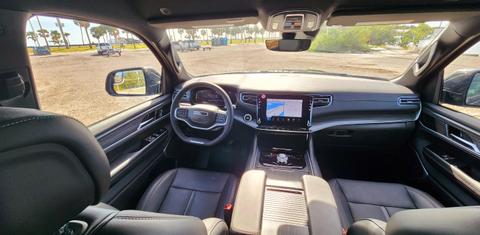 Jeep Wagoneer L 2024