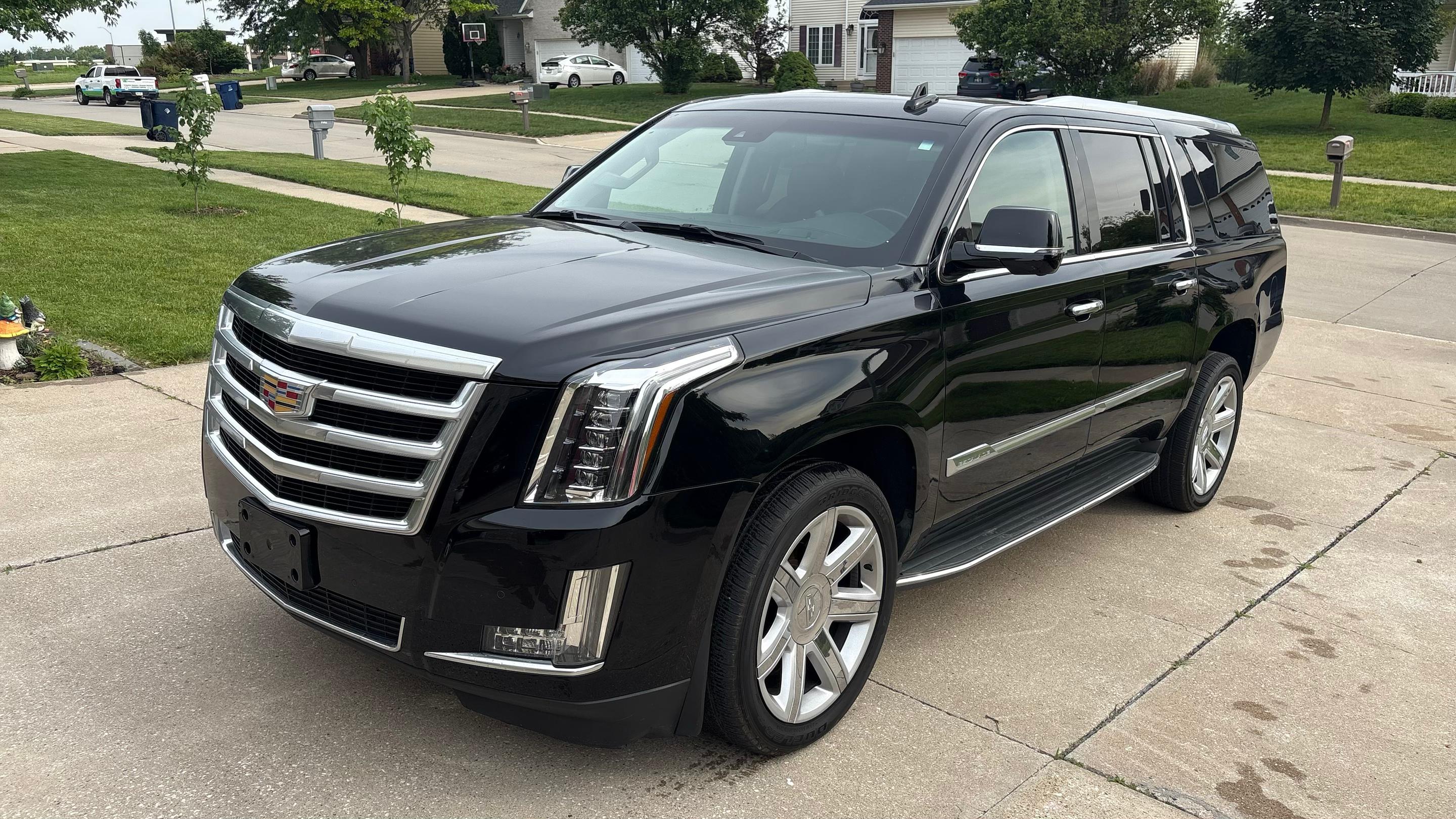 Cadillac Escalade ESV 2016 in Urbandale, IA