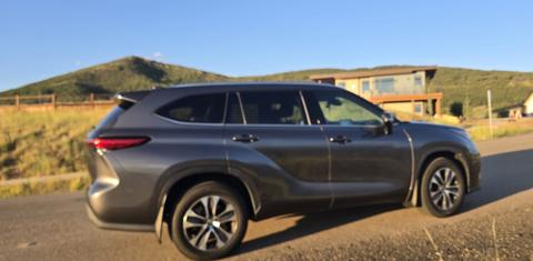 Toyota Highlander 2021