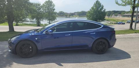 Tesla Model 3 2020