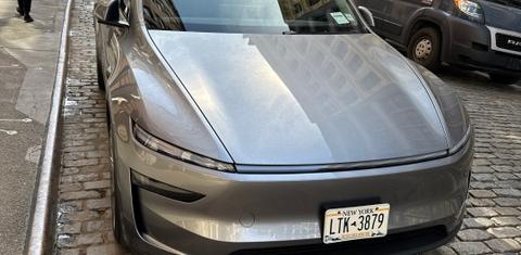 Tesla Model Y 2026