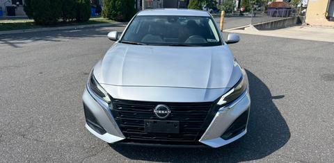 Nissan Altima 2023