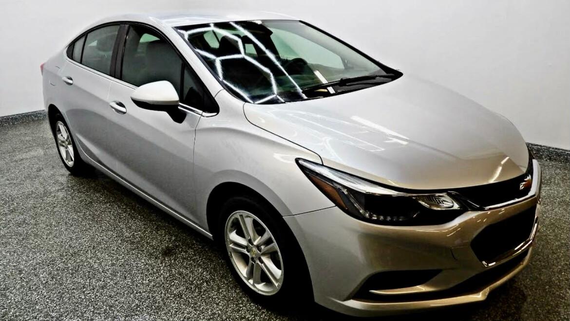 Chevrolet Cruze 2018 in Warren, MI