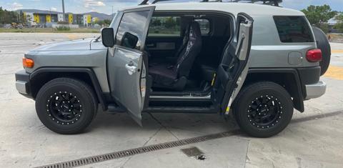 Toyota FJ Cruiser 2012