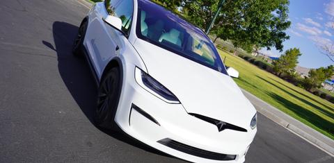 Tesla Model X 2022