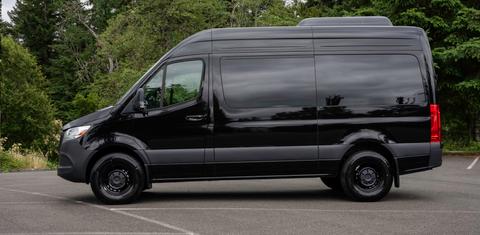 Mercedes-Benz Sprinter 2025