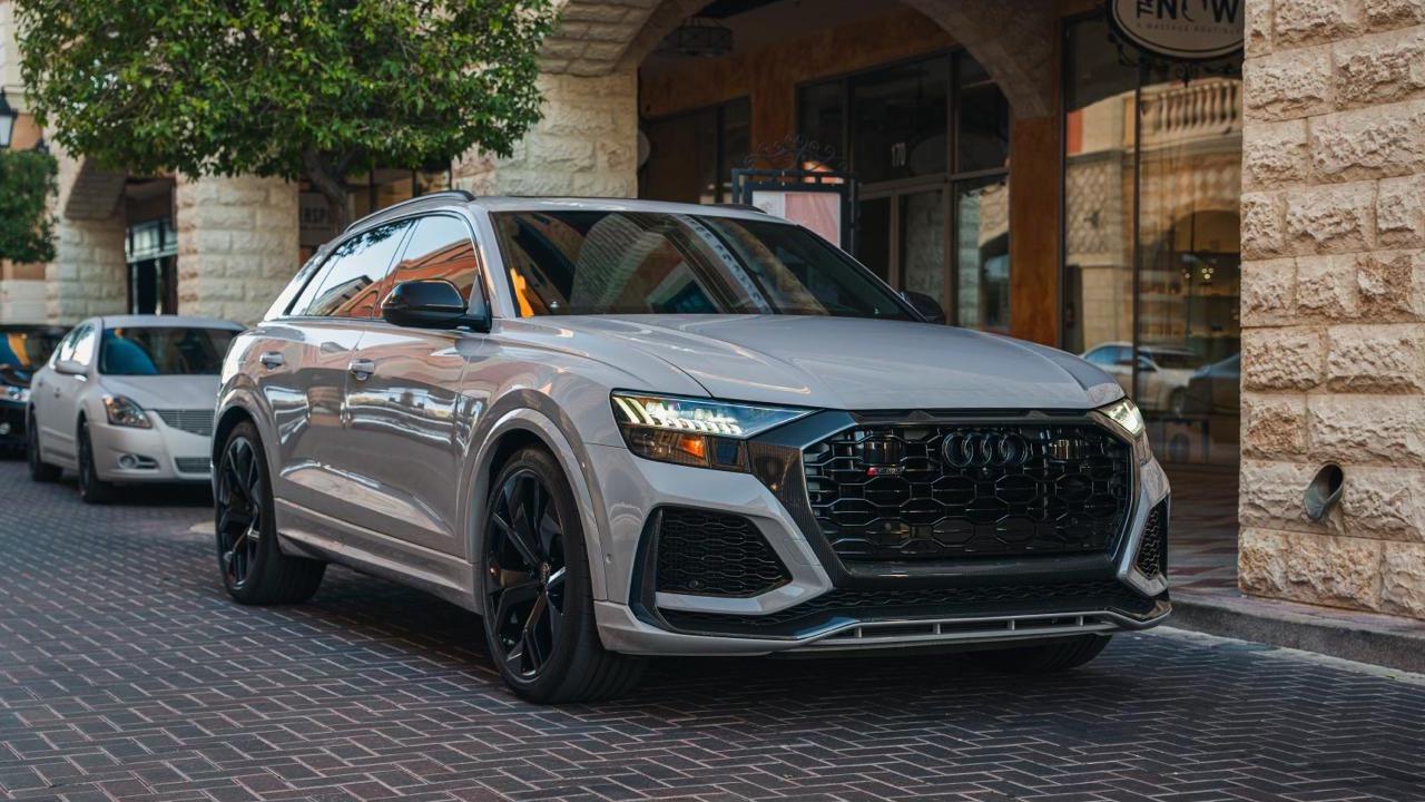 Audi RS Q8 2022 in 