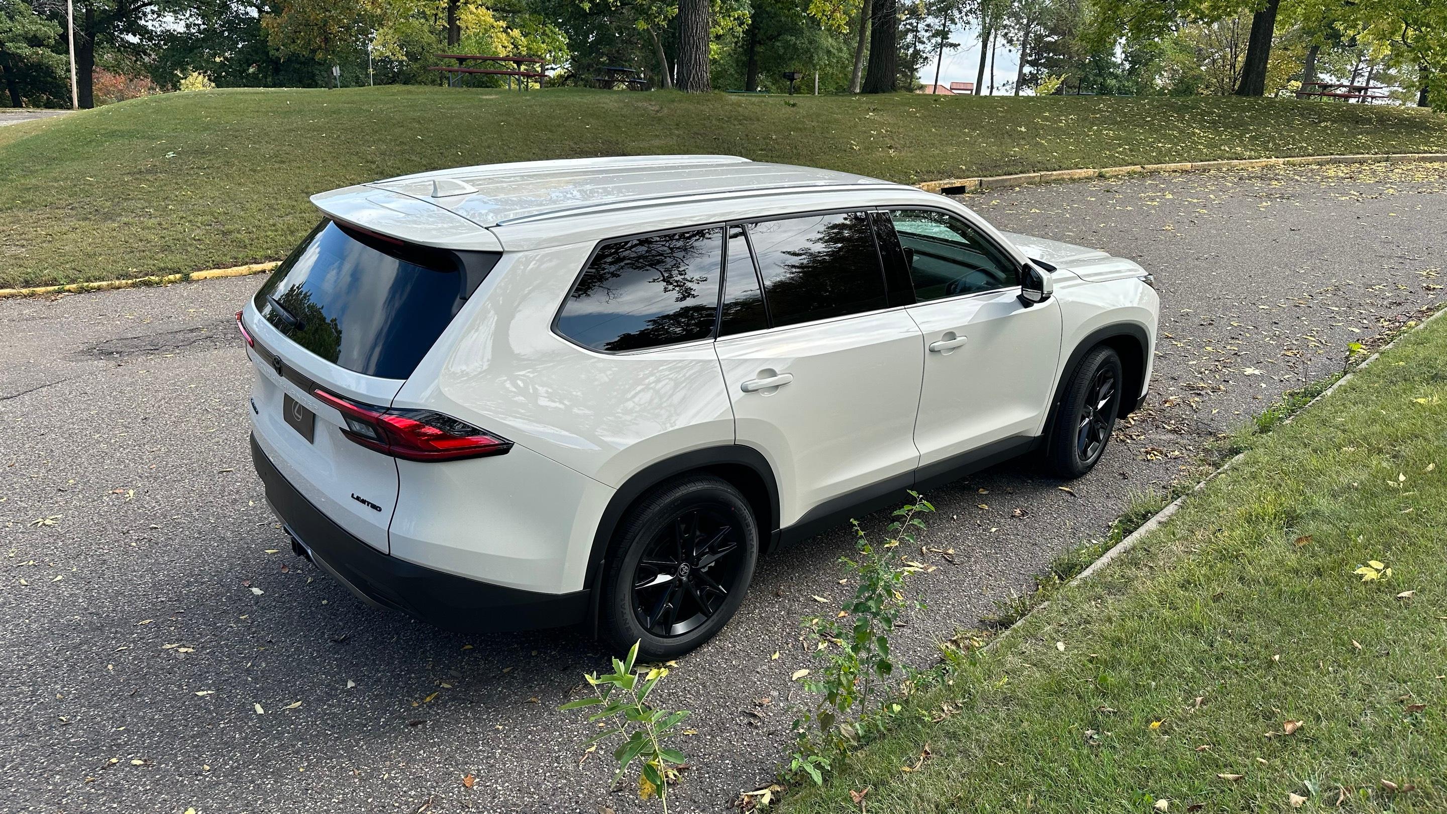 Toyota Grand Highlander 2024 in Saint Paul, MN