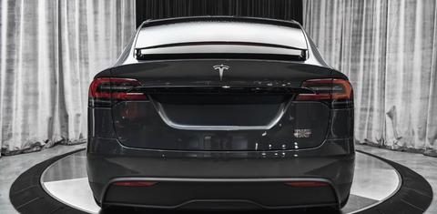 Tesla Model X 2022