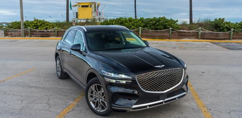 Genesis GV70 2025